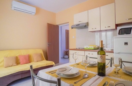 Spadici Apartment | Apartment in Poreč with Balcony, Air condition, WIFI (228-1)