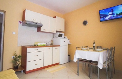 Spadici Apartment | Apartment in Poreč with Balcony, Air condition, WIFI (228-1)