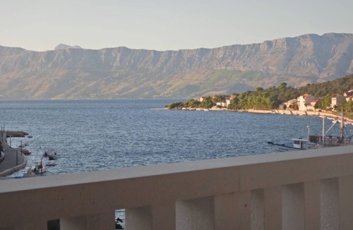Povlja Apartment | Apartment in Povlja with Seaview, Terrace, Air condition, WIFI (3419-1)