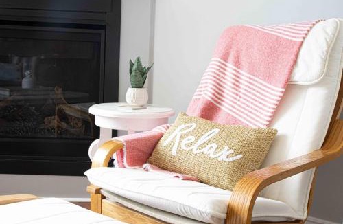 Bloomfield Apartment | Apartment in Prince Edward County - 'Suite Spot'