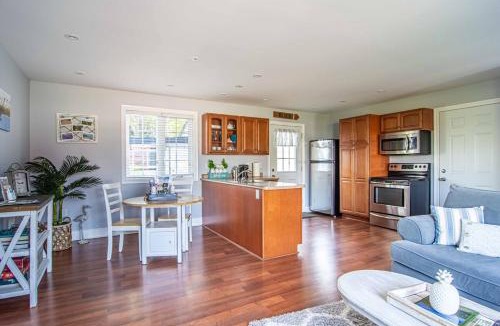 Bloomfield Apartment | Apartment in Prince Edward County - 'Suite Spot'