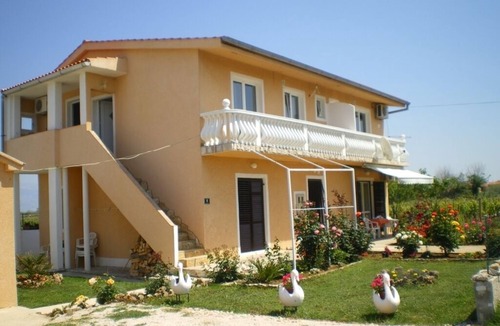 Privlaka Apartment | Apartment in Privlaka with Seaview, Balcony, Air condition, WIFI (667-2)