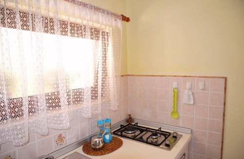 Valdebek Apartment | Apartment in Pula,two person near the sea and city center,WIFI,air conditioning,BBQ