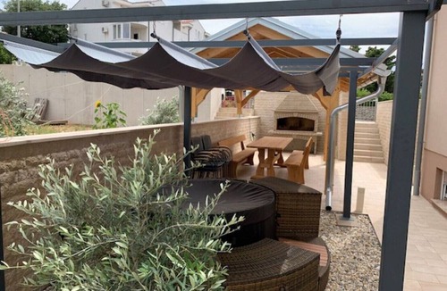 Punat Apartment | Apartment in Punat with Seaview, Terrace, Air condition, WIFI (4534-4)