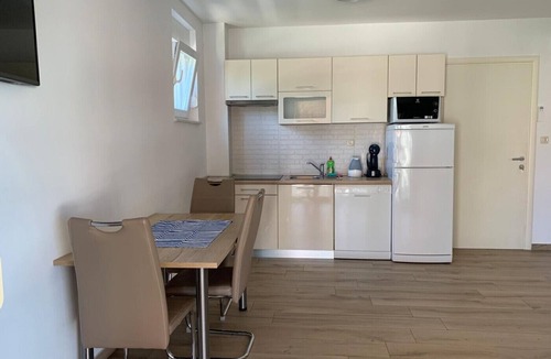 Punat Apartment | Apartment in Punat with Terrace, Air condition, WIFI, Washing machine (4534-3)
