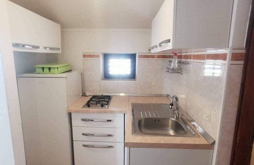 Zubovici Apartment | Apartment in quiet place and next to the beach