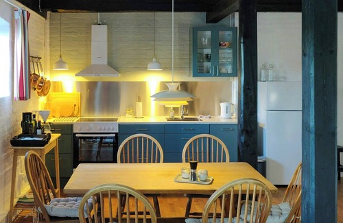 Togeholt Apartment | Apartment in renovated stable near UNESCO cliffs
