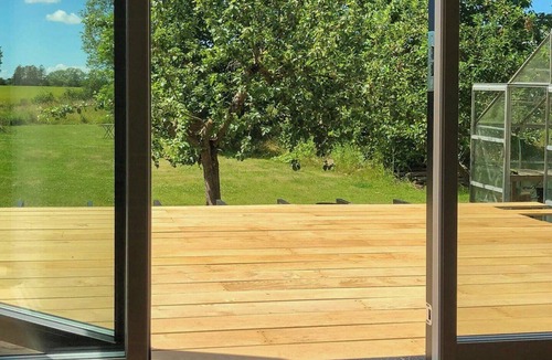 Togeholt Apartment | Apartment in renovated stable near UNESCO cliffs