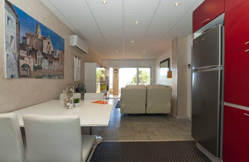 Almadraba-Canyelles House | Apartment in Roses with Sea Views & Pool