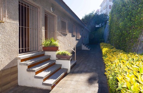 Almadraba-Canyelles House | Apartment in Roses with Sea Views & Pool