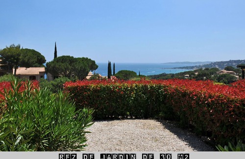 La Nartelle Apartment | Apartment in Sainte Maxime with sea view, sleeps 4, sandy beach 300 m'away