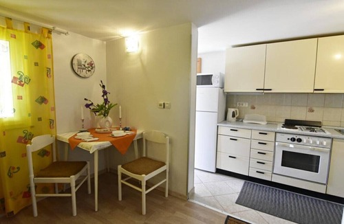 Savudrija Apartment | Apartment in Savudrija with Terrace, Air condition, WIFI (4577-2)