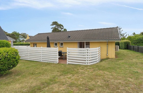 Balka Strand Apartment | Apartment in Snogebæk near the beach