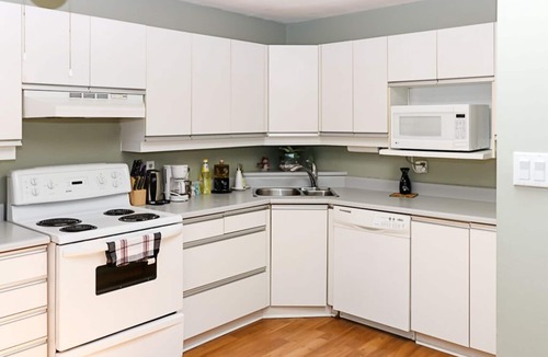 Sheridan House | Apartment in South Mississauga near Highway