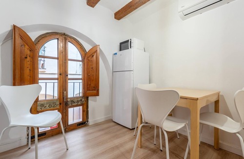 Old Town Apartment | Apartment in TGN historic center only 450m beach