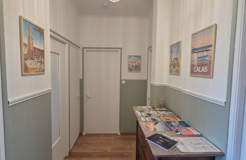 Calais Apartment | Apartment in the center of town, 10 minutes from the beach, ideal for families