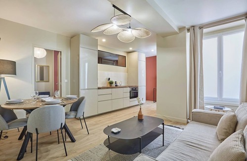 Quartier du Faubourg-Montmartre Apartment | Apartment in the center of Paris/Montmartre