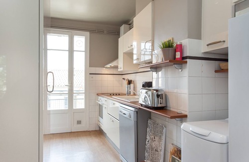 Les Arceaux Apartment | Apartment in the city center 88 m2 with garage