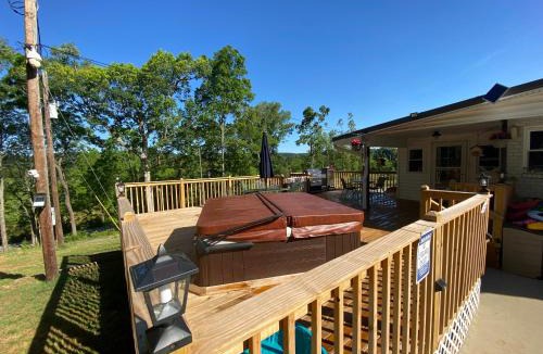 Etowah Apartment | Apartment in the Country