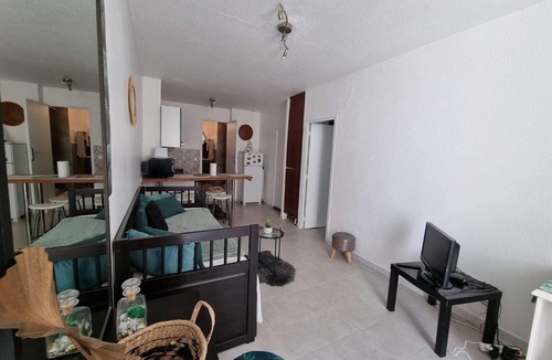 La Joliette Apartment | Apartment in the heart of the "panier", pedestrian zone, 5 minutes from the Old Port and Mucem