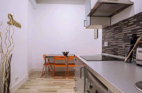Golden Triangle of Art Apartment | Apartment in the heart of Madrid. +netflix :-)