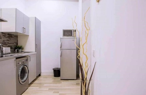 Golden Triangle of Art Apartment | Apartment in the heart of Madrid. +netflix :-)