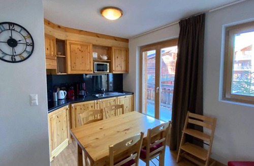 Saint-Pierre-de-Clages Apartment | Apartment in the Heart of Valley
