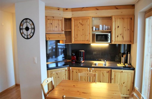Saint-Pierre-de-Clages Apartment | Apartment in the Heart of Valley