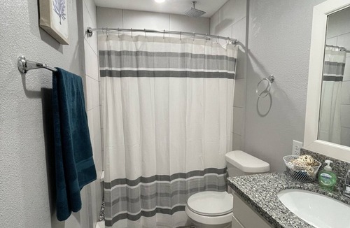 Woodland Heights Apartment | Apartment in the Heights | 7 mins from Downtown