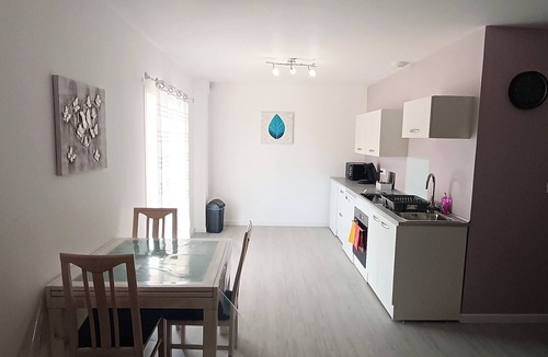 Pierres Apartment | Apartment in the immediate vicinity of Château de Maintenon