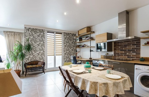 Liberation Apartment | Apartment in the Libération district