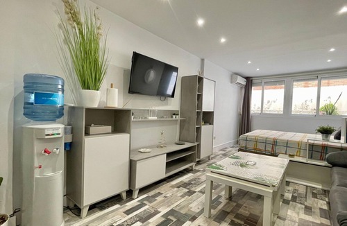 Carihuela Apartment | Apartment in Torremolinos 300 m from beach