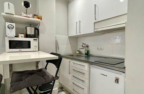 Carihuela Apartment | Apartment in Torremolinos 300 m from beach