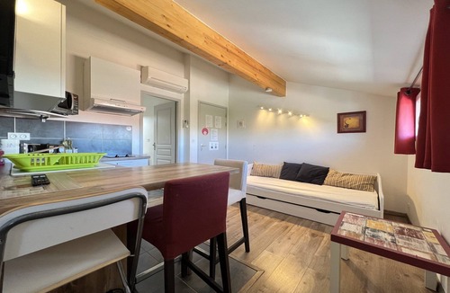 Bonnefoy-Roseraie-Gramont House | Apartment in Toulouse with balcony