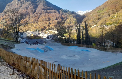 Cauterets Apartment | Apartment in town center close to cable cars quiet new condition private parking