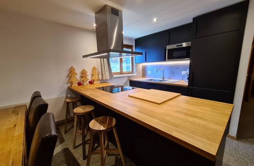 Sion Apartment | Apartment in Veysonnaz with valley view