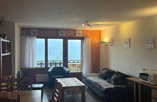 Veysonnaz Apartment | Apartment in Veysonnaz with pool