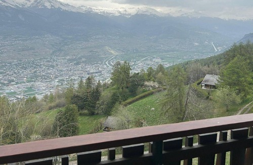 Veysonnaz Apartment | Apartment in Veysonnaz with pool