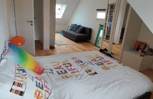 Luc-sur-Mer House | Apartment in Villa front of the Sea
