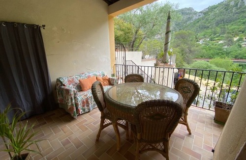 Peillon Apartment | Apartment in villa