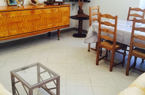 Toulon Apartment | Apartment in villa