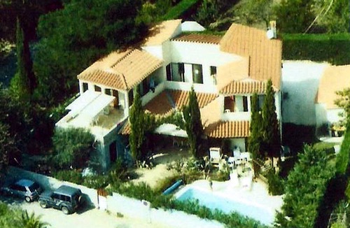 Saint-Andre Apartment | Apartment in villa, with swimming pool, sleeps 6 people