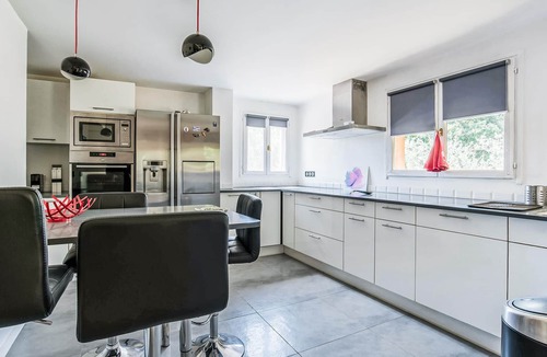 Callas Apartment | Apartment in villa with pool