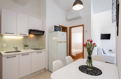 Vodice Apartment | Apartment in Vodice with Seaview, Terrace, Air condition, WIFI (94-9)