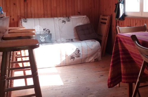 La Llagonne Apartment | Apartment '' Isard '' in chalet space altitude