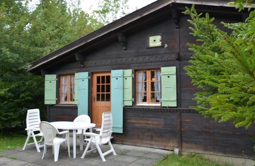 Saanen Apartment | Apartment Ismene- Chalet by Interhome