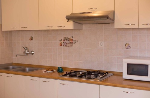 Vantacici Apartment | Apartment Iva close to beach