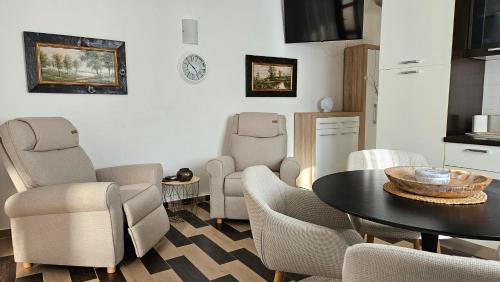 Njivice Apartment | Apartment Iva