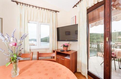 Bozava Apartment | Apartment Ivan
