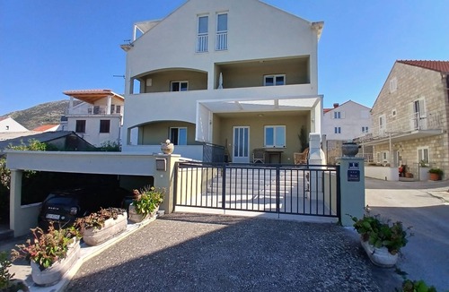 Zvekovica Apartment | Apartment Ivo Seaview Cavtat